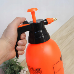 Opryskiwacz ciśnieniowy 2L SPRYSKWIACZ OGRODOWY RĘCZNY